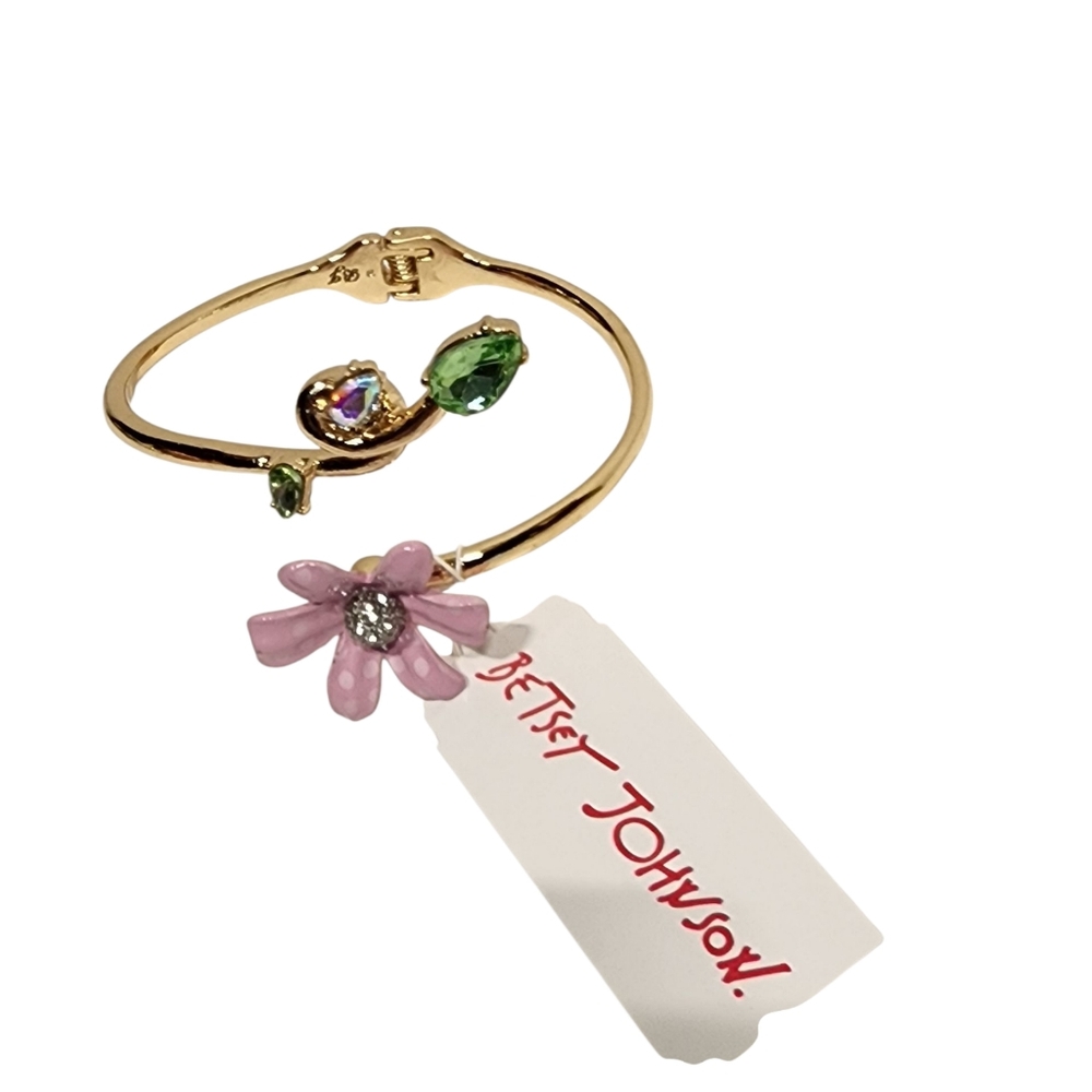 Betsey Johnson Goldtone Enamel Pink Flower w Green Crystal Leaf Bracelet NWT $58